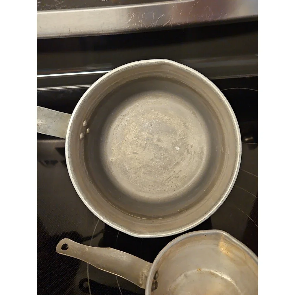 Set of 2 Vintage Wear-Ever Pots Sizes #50 & #2032 Farmhouse Decor Camping Gear